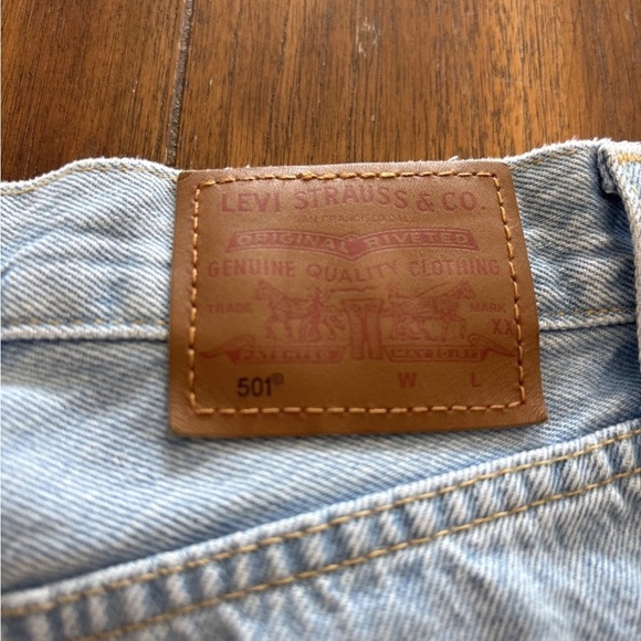 Levi’s 501 Jeans Mens 30x32 Straight Big E Button Fly Light Wash Premium Classic - Picture 10 of 14